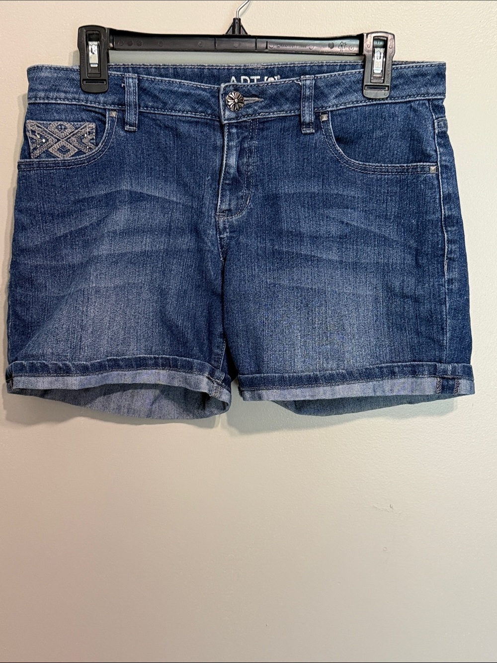 Apt. 9 Medium Blue Denim Rolled Hem Shorts